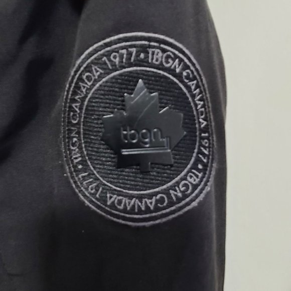 Toboggan Winter Jacket - Picture 3 of 4